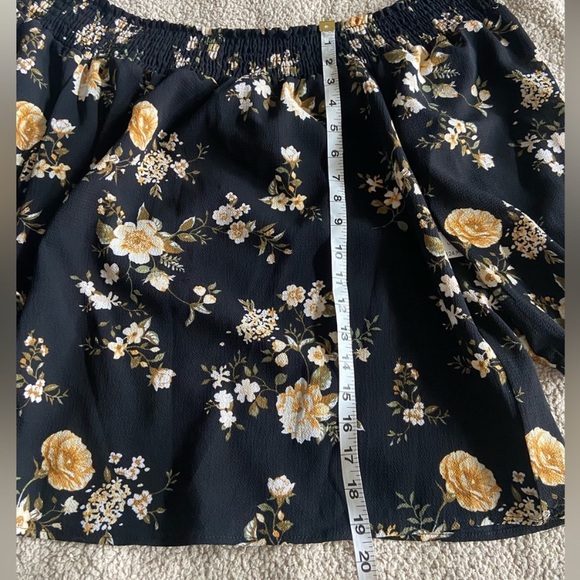 🌸 Ardene 🌸 floral off the shoulder top - Picture 5 of 7
